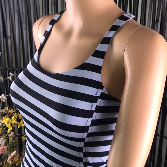 Lululemon Black/Light Blue Striped Crisscross Tank - Picture 7 of 8